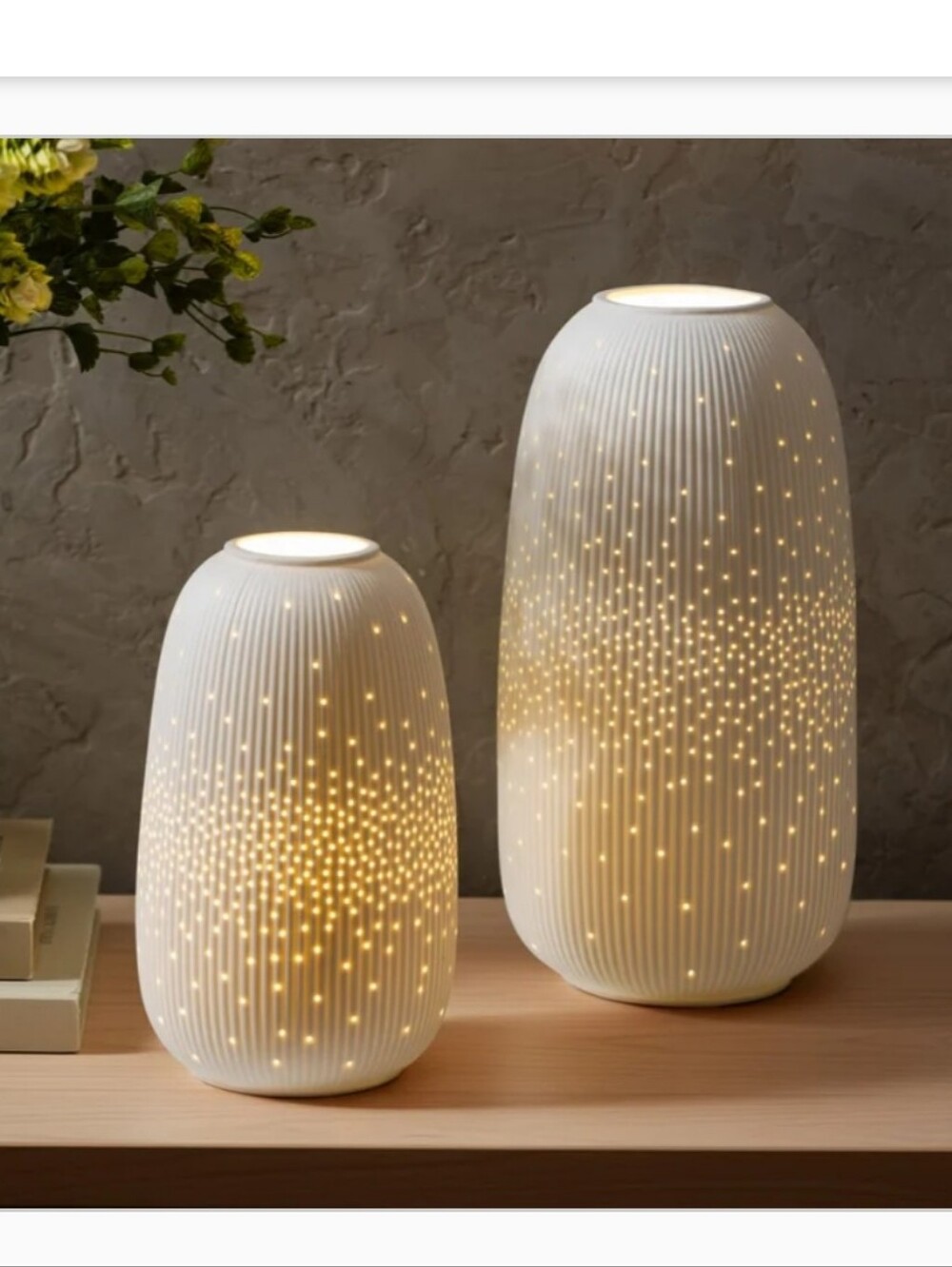 (6)Evergreen LED Porcelain Lantern, Set of 2